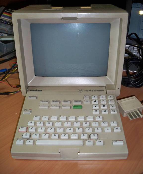 minitel_alcatel.jpg